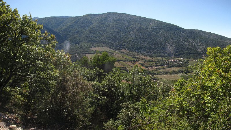 noordzijde mont ventoux.jpg - Zicht op de noordzijde van de Mont Ventoux.